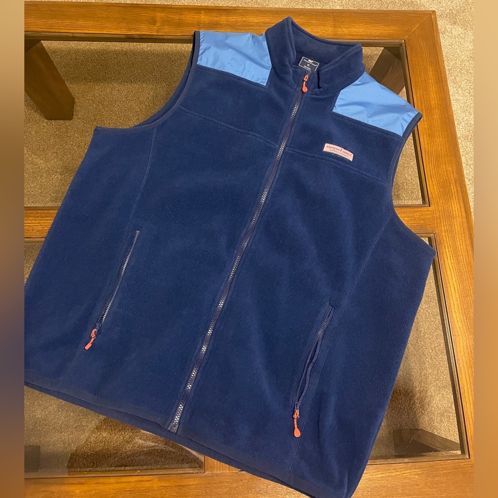 XL Vineyard Vines Vest